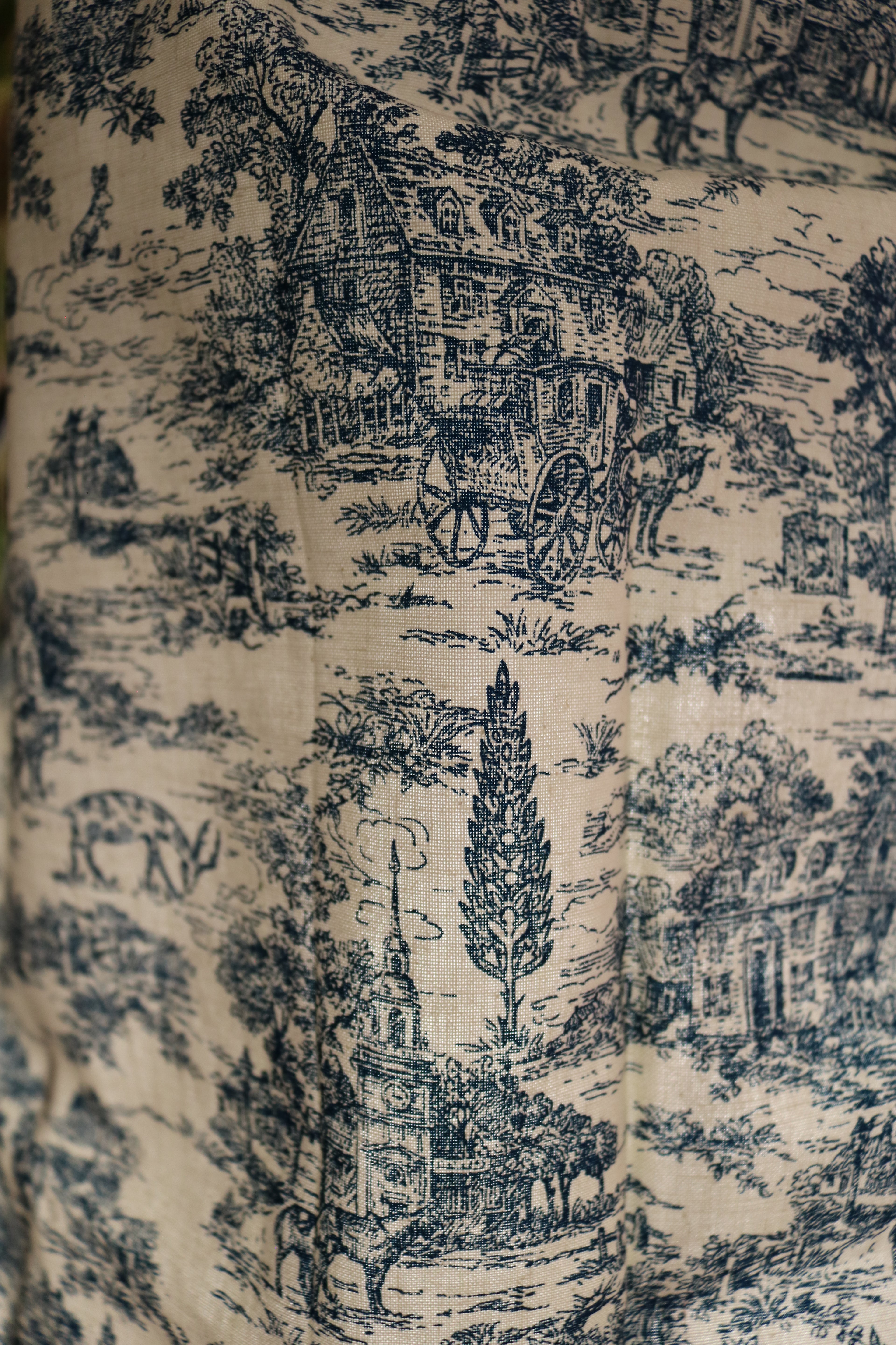 "Am I dreaming or is that a DEER" Kurta