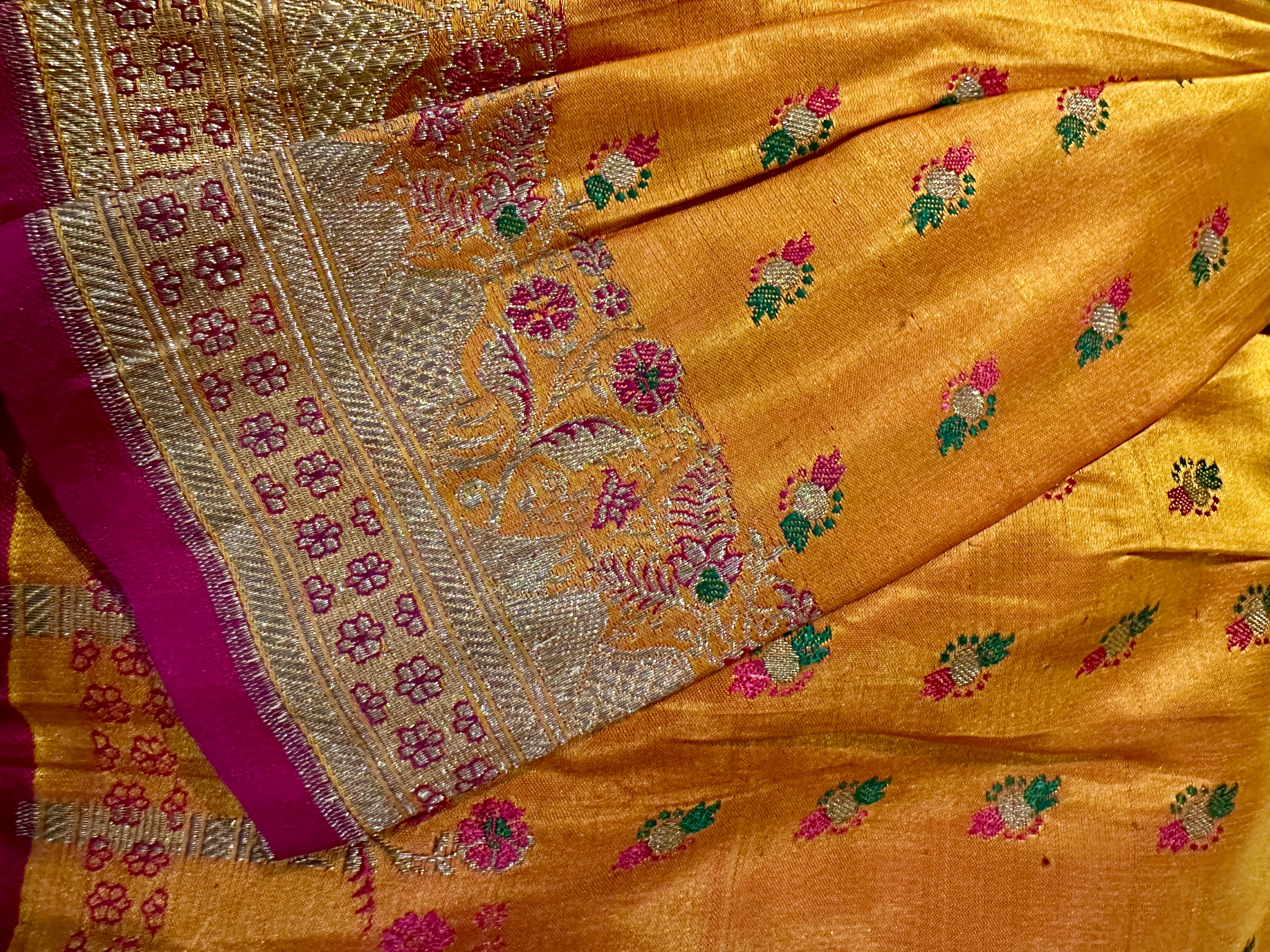 "Maharani's Sunset Majesty” Mini Co-ord Set