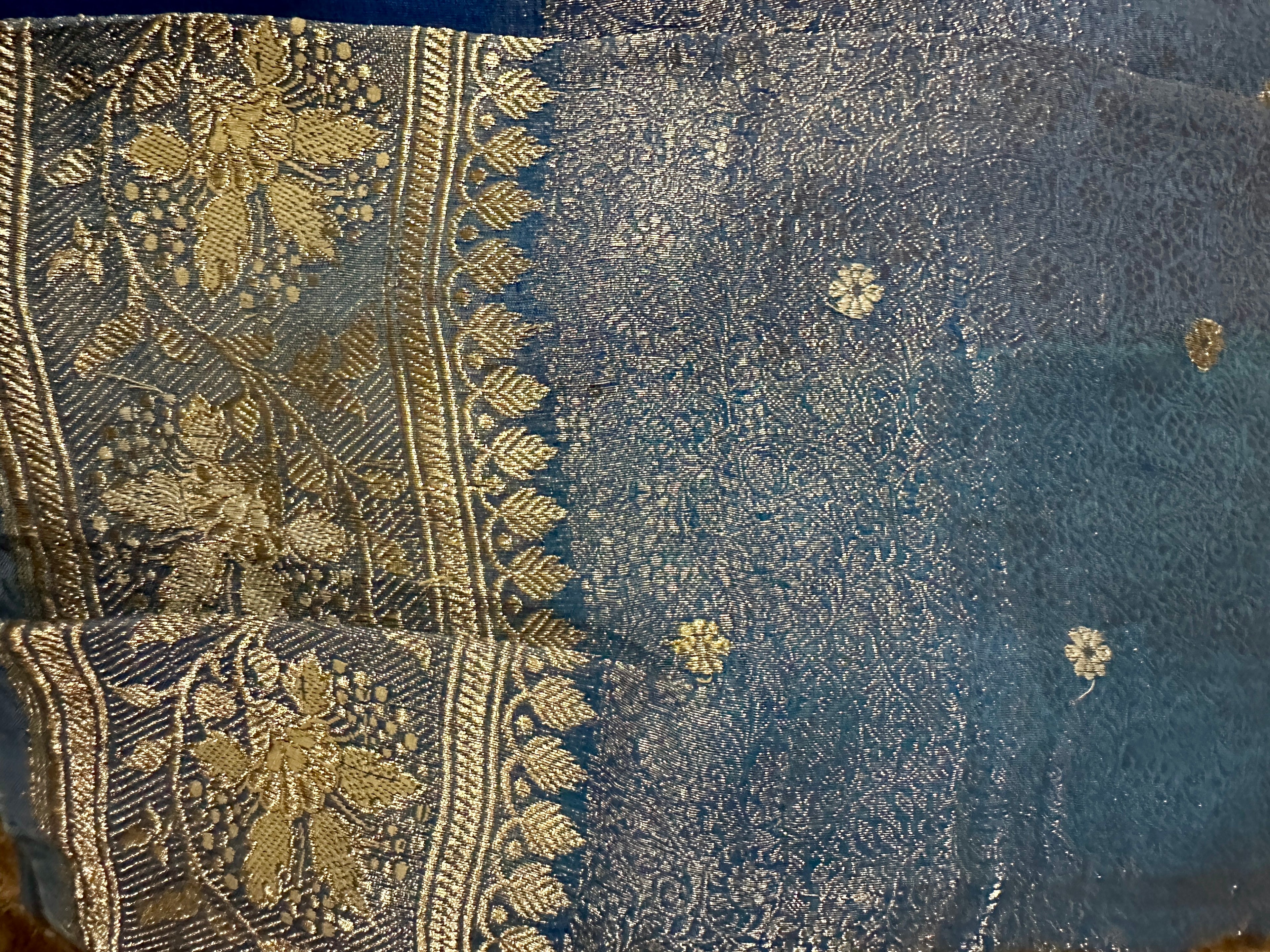 "Maharani's Sapphire Aura” Mini Co-ord Set