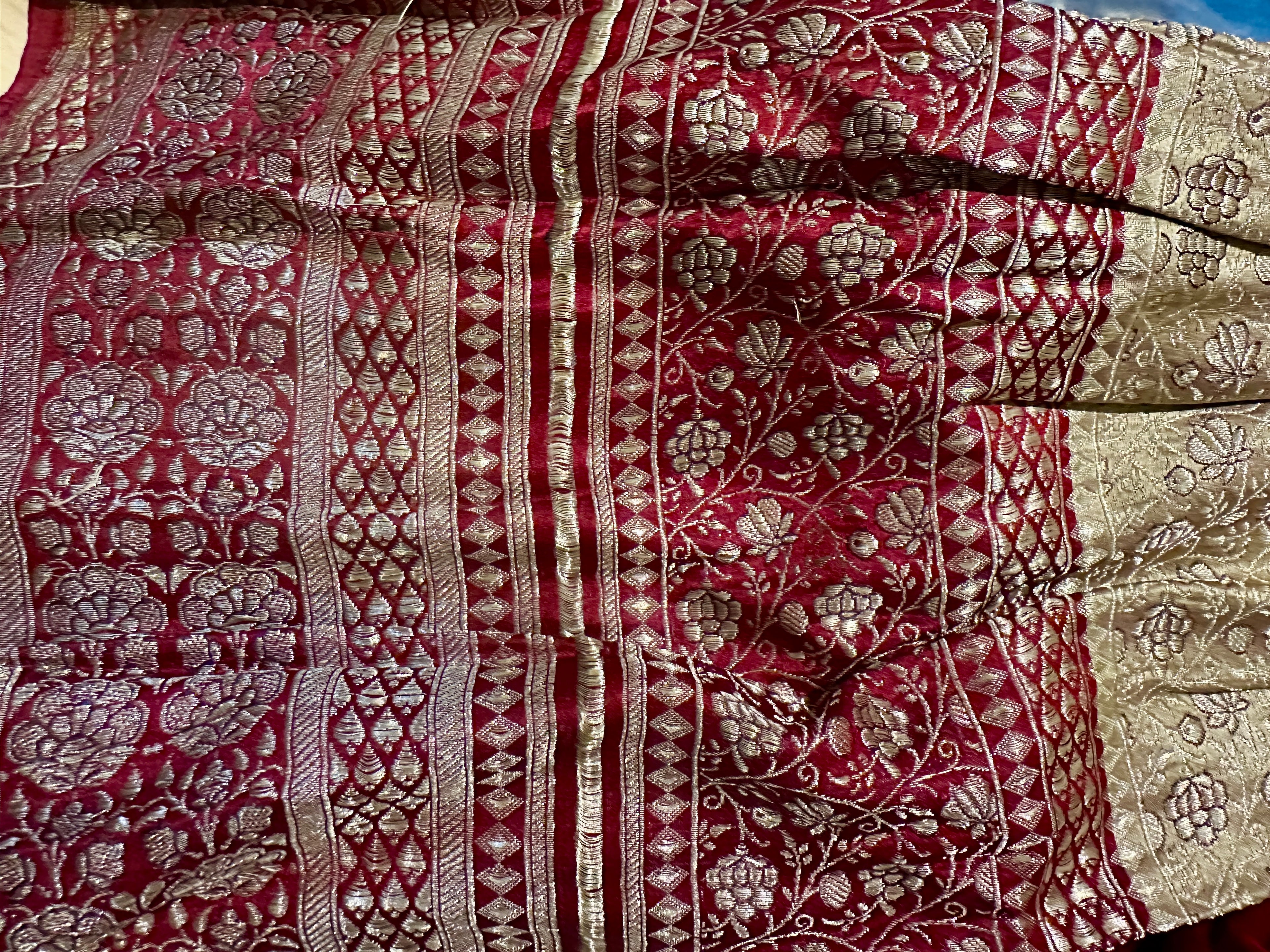 "Maharani's Smoky Lovenote” Midi Co-ord Set